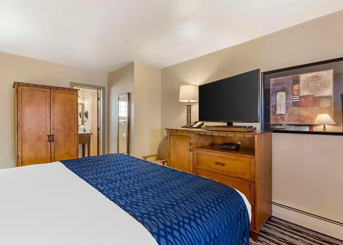 Western Sunset Hotel 3*