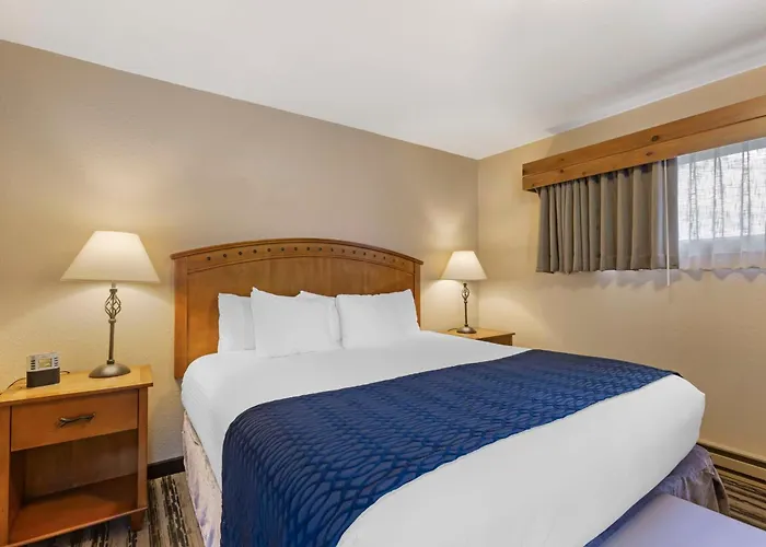 Western Sunset Hotel 3*